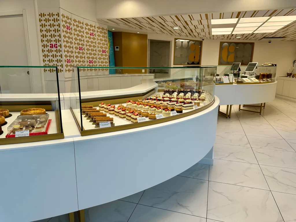 Vue de l'avant de la boutique Alban Guilmet